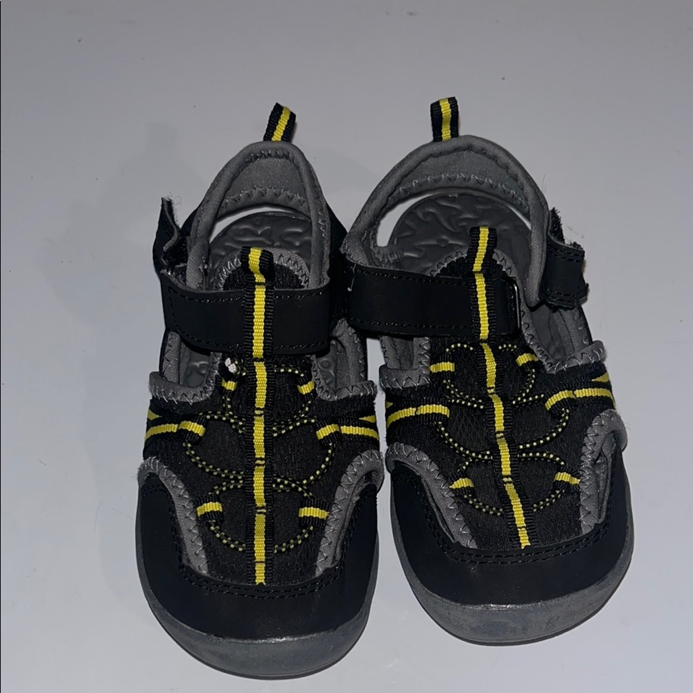3/$15. Toddler boys sandals 9